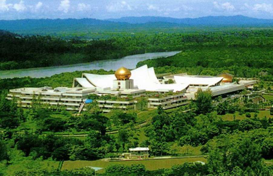 گران‌ترین ساختمان‌های جهان - 10. «کاخ قصر نور الایمان»(Istana Nurul Iman)، برونئی: 3.3 میلیارد دلار (2.4 میلیارد پوند)