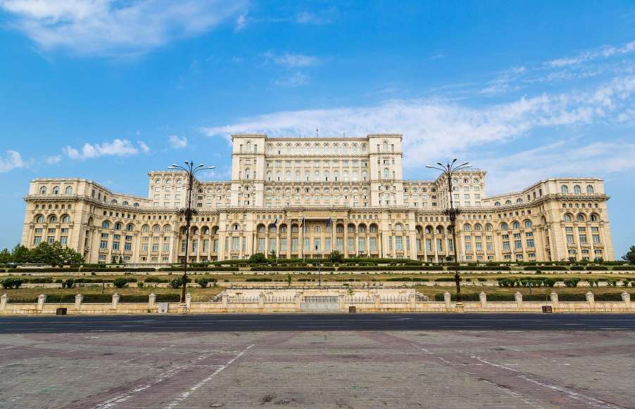 7. «کاخ پارلمان» (Palace of the Parliament)، بخارست: 3.9 میلیارد دلار (2.8 میلیارد پوند)